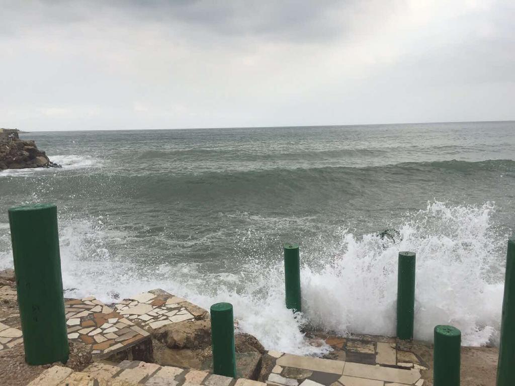 Holiday Suites Hotel & Beach Resort Jounieh Dış mekan fotoğraf