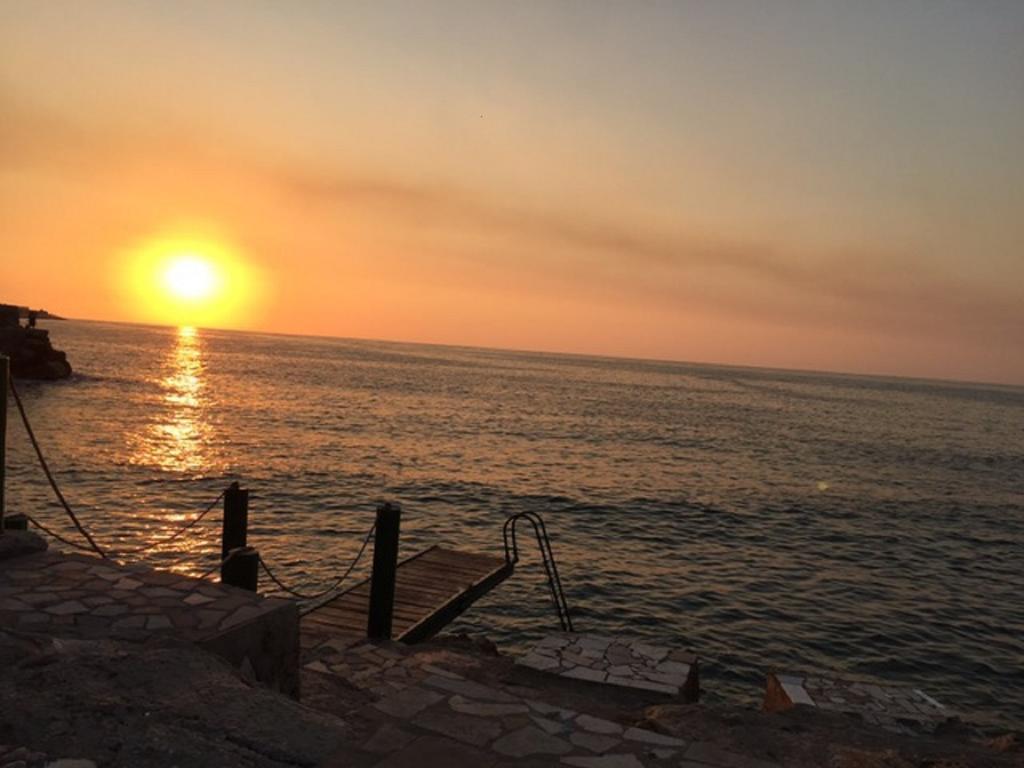 Holiday Suites Hotel & Beach Resort Jounieh Dış mekan fotoğraf
