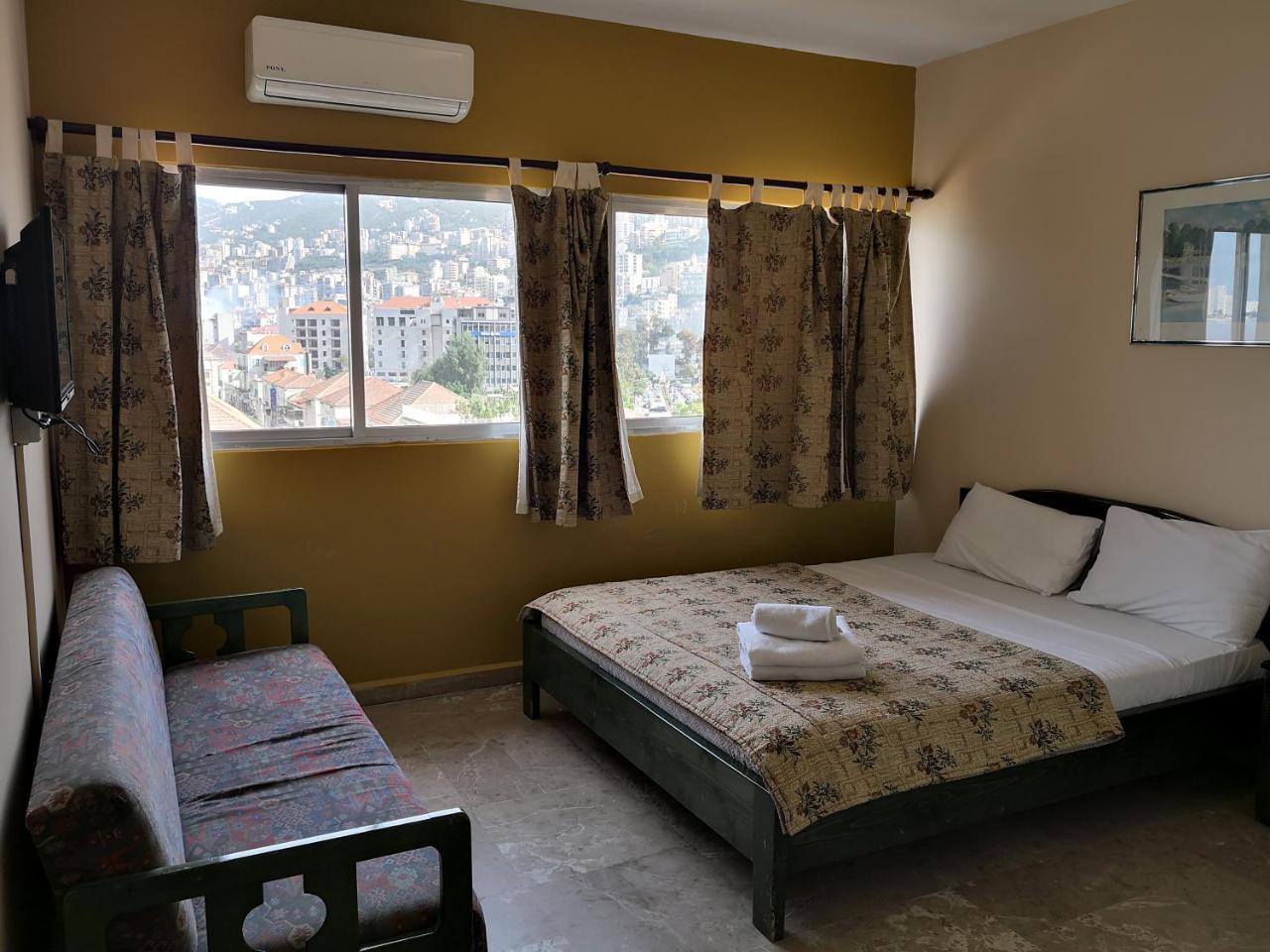Holiday Suites Hotel & Beach Resort Jounieh Dış mekan fotoğraf