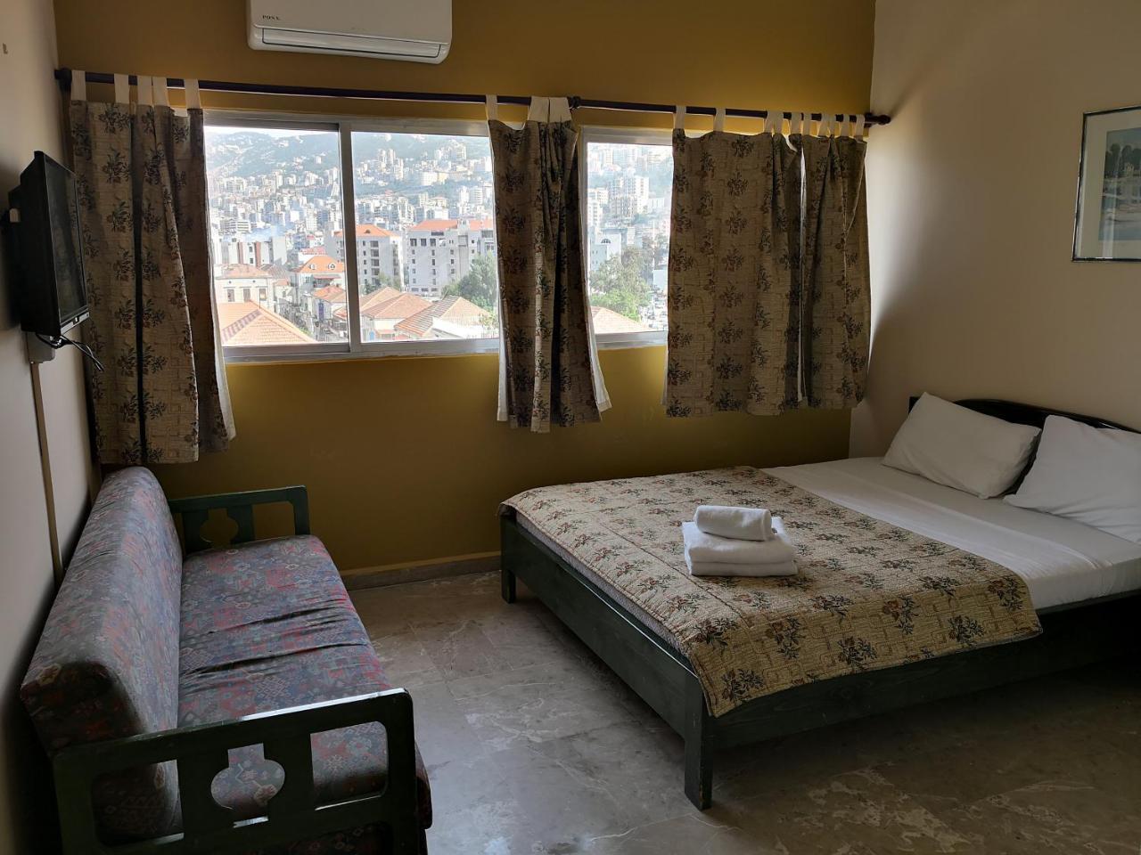 Holiday Suites Hotel & Beach Resort Jounieh Dış mekan fotoğraf