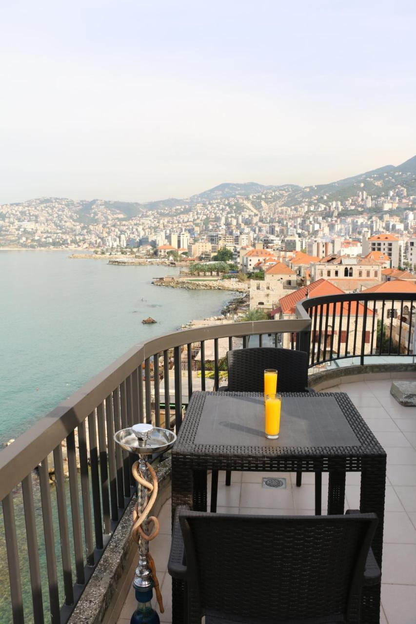 Holiday Suites Hotel & Beach Resort Jounieh Dış mekan fotoğraf